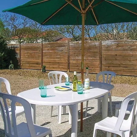 Two-bedroom Holiday In Vincent Sur Jard Сasa de vacaciones
