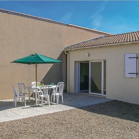 Two-bedroom Holiday In Vincent Sur Jard