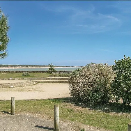 Сasa de vacaciones Two-bedroom Holiday In Vincent Sur Jard