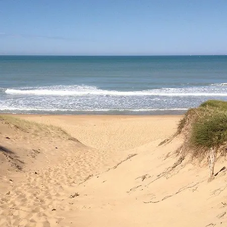 Сasa de vacaciones Two-bedroom Holiday In Vincent Sur Jard *