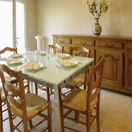 Two-bedroom Holiday In Vincent Sur Jard Сasa de vacaciones